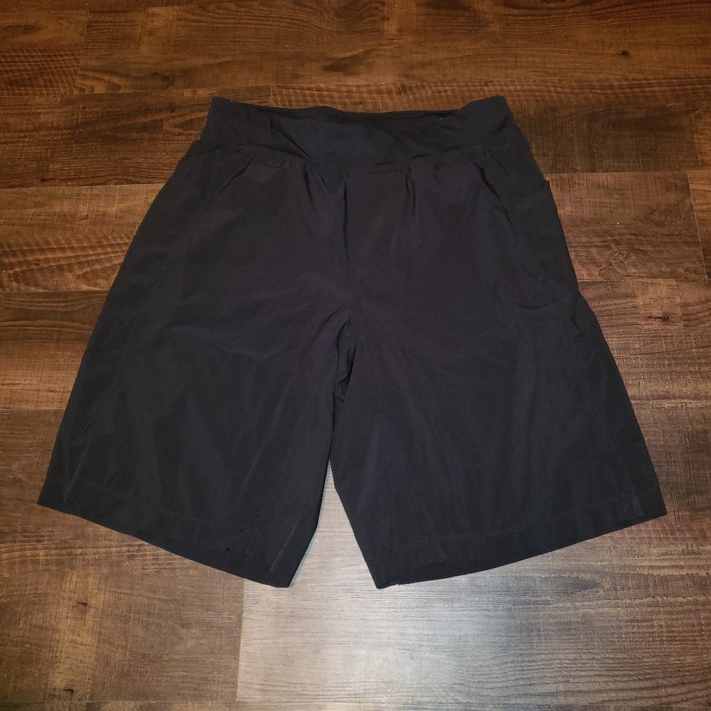 Lululemon men’s black shorts